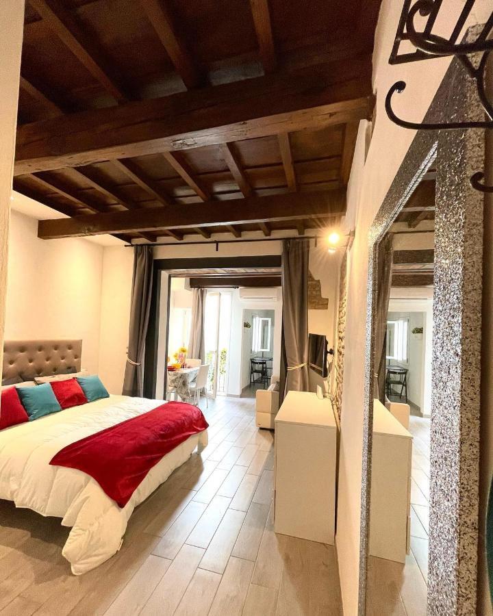 Roberto'S Apartment. Firenze Piazza Santa Croce. エクステリア 写真